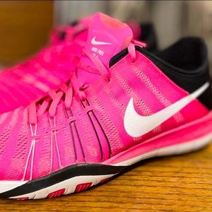 Women’s Nike Free Run Tr 6